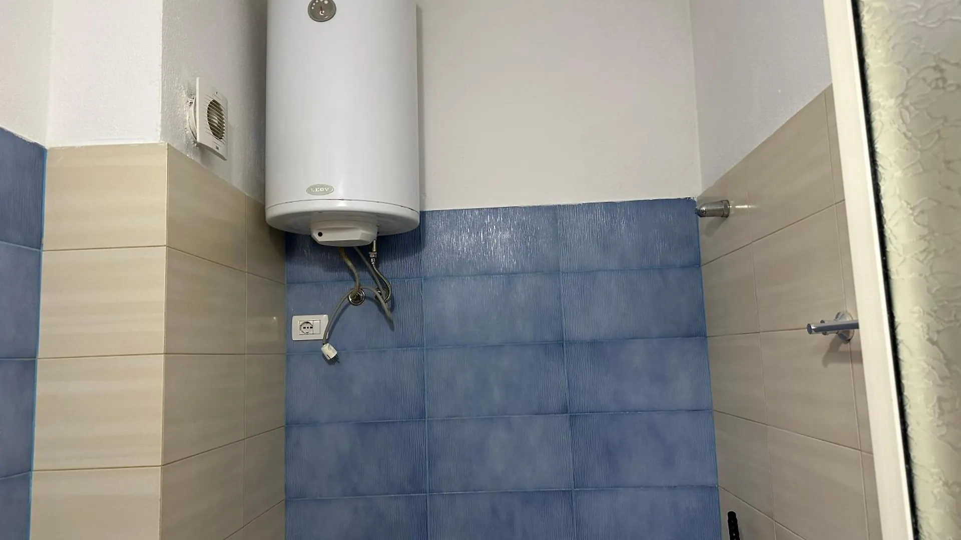 Shell Home Golem 2 דירה גולם