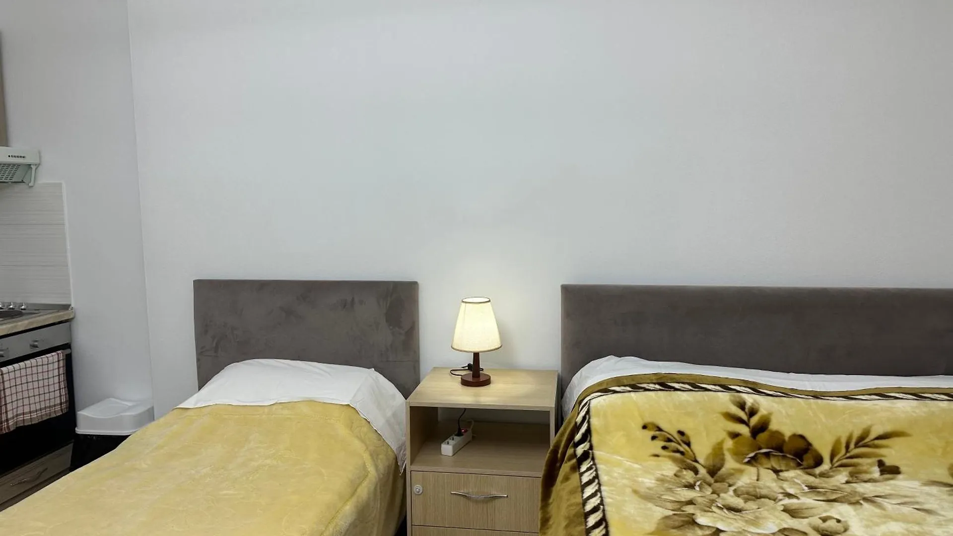 Shell Home Golem 2 דירה
