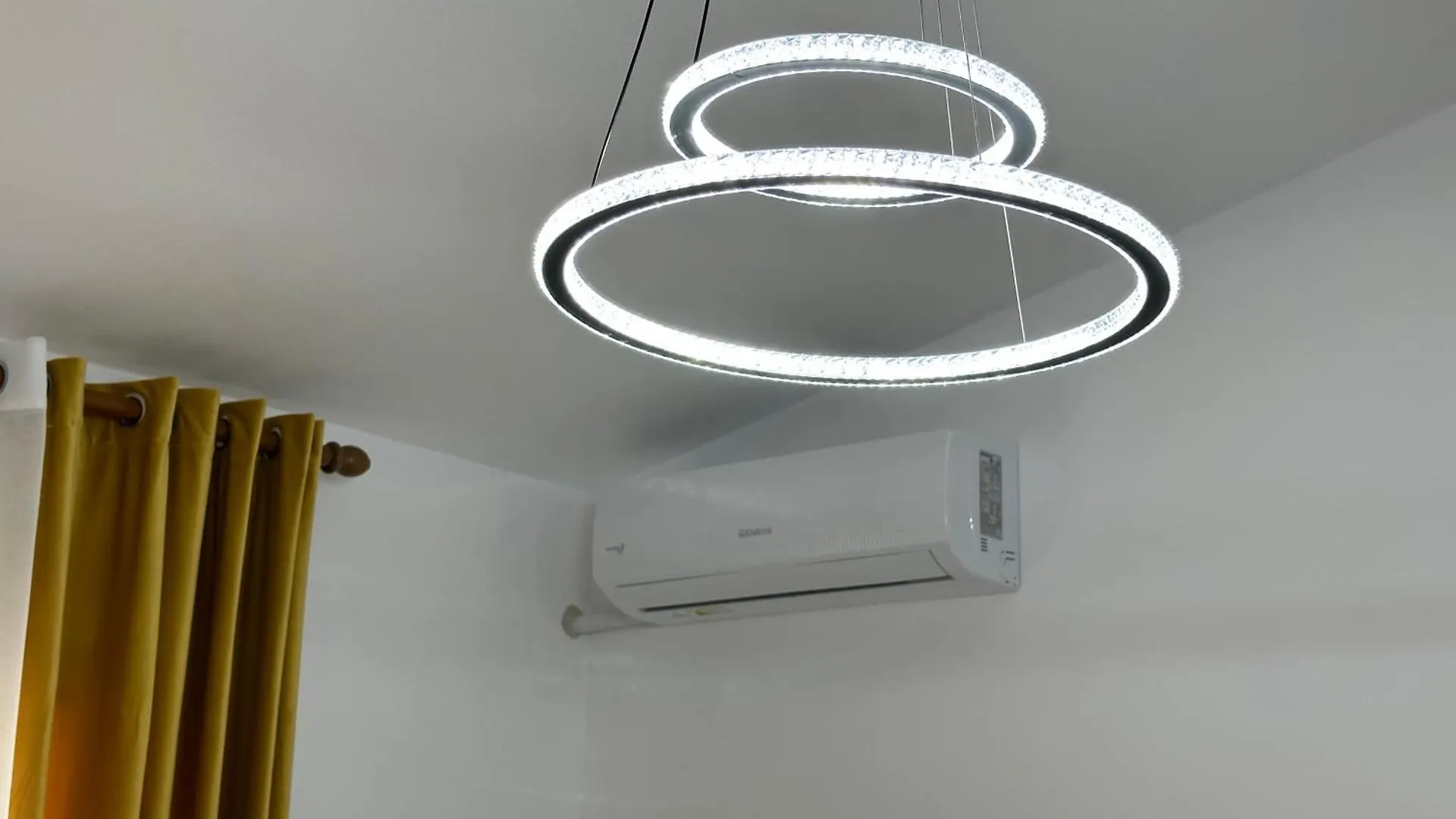 Shell Home Golem 2 0*, גולם אלבניה